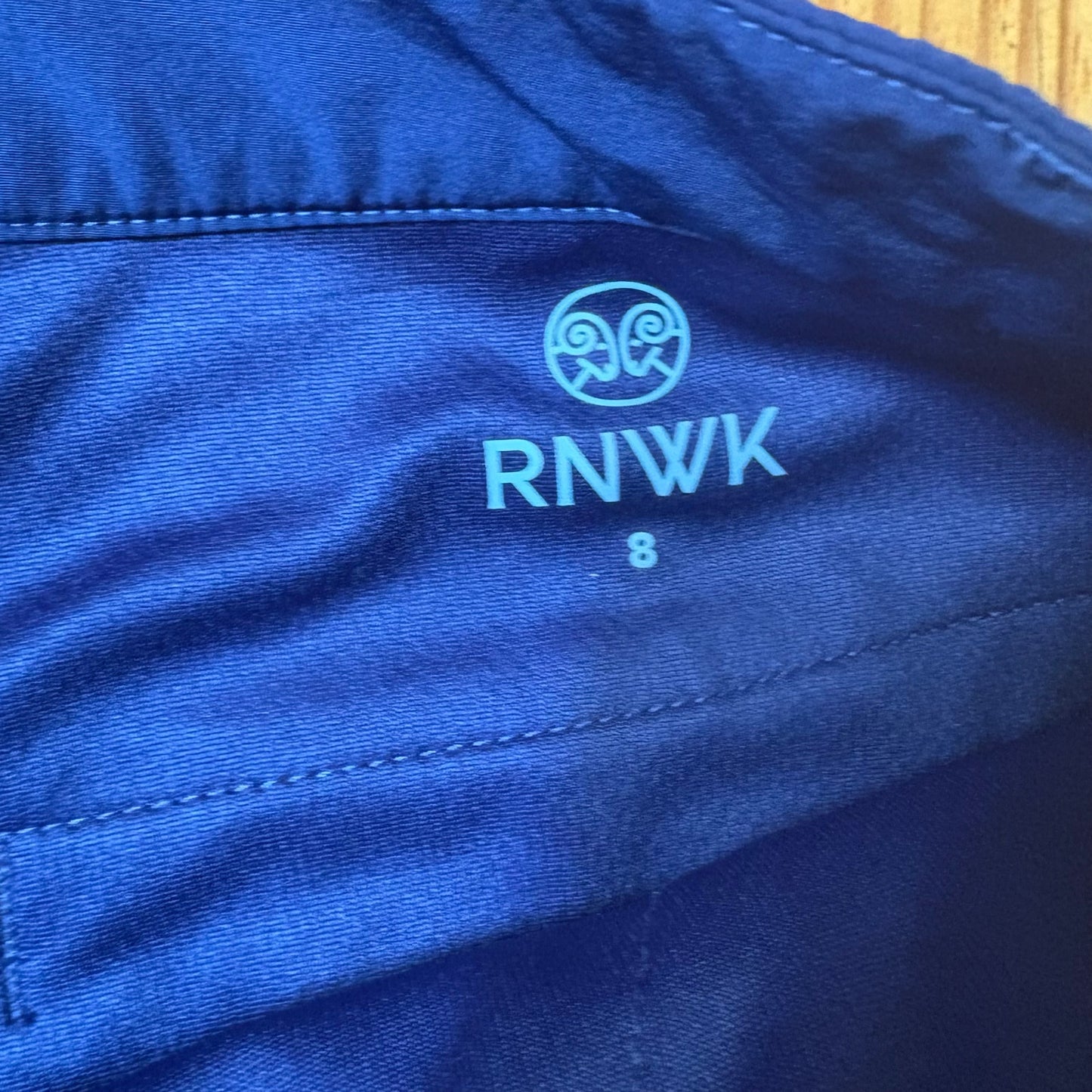 RNWK dark blue athletic golf chino womens shorts SIZE 8