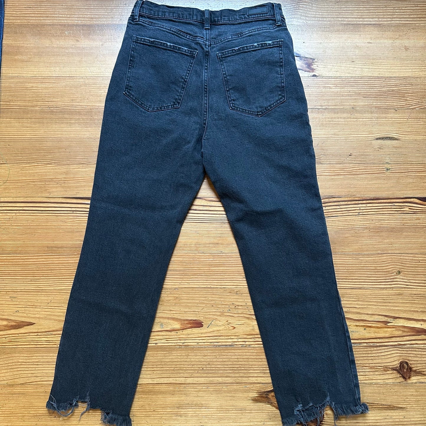 Abercrombie & Fitch black high rise straight ankle distressed jeans SIZE 6
