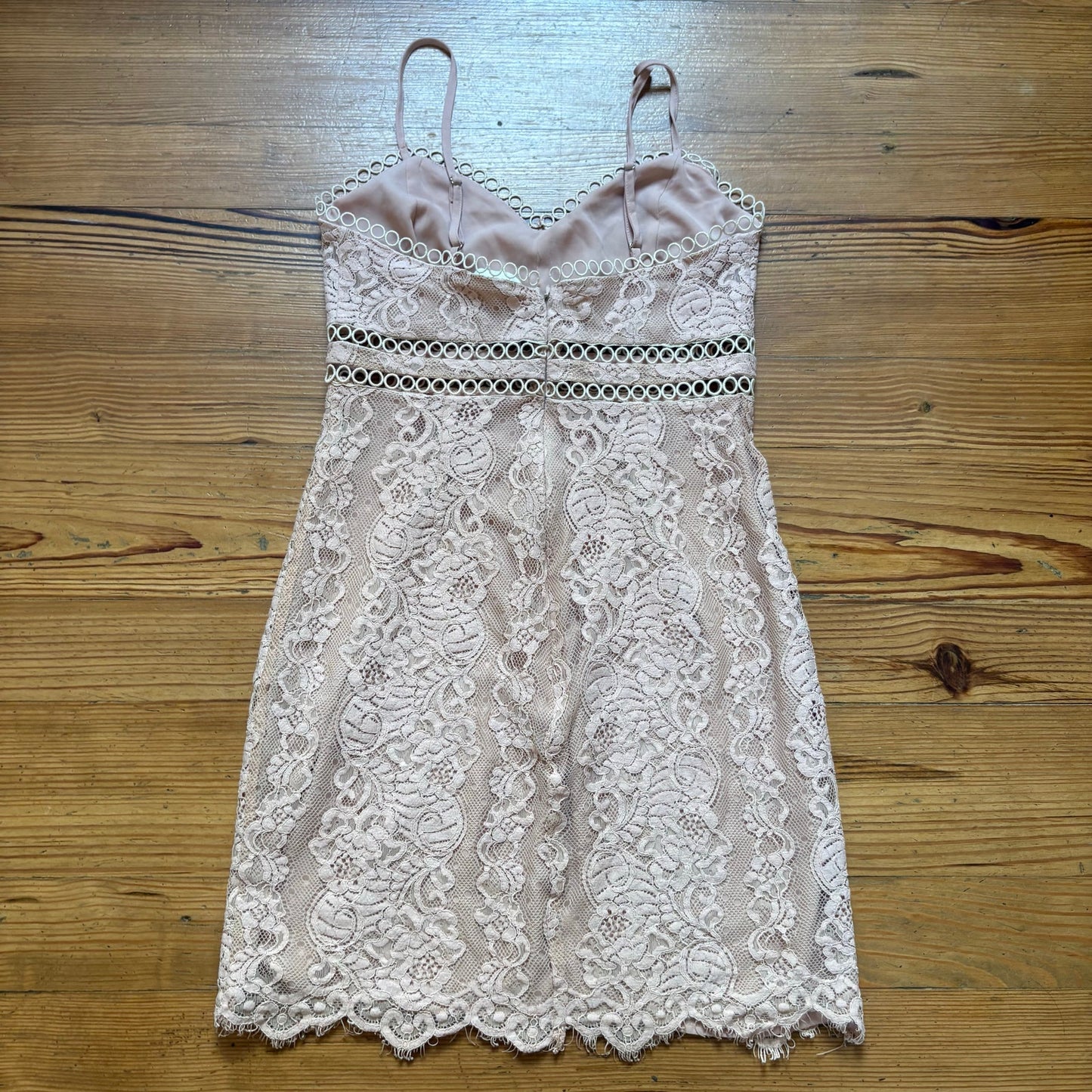Storia light blush pink lace cutout sleeveless mini dress SIZE M
