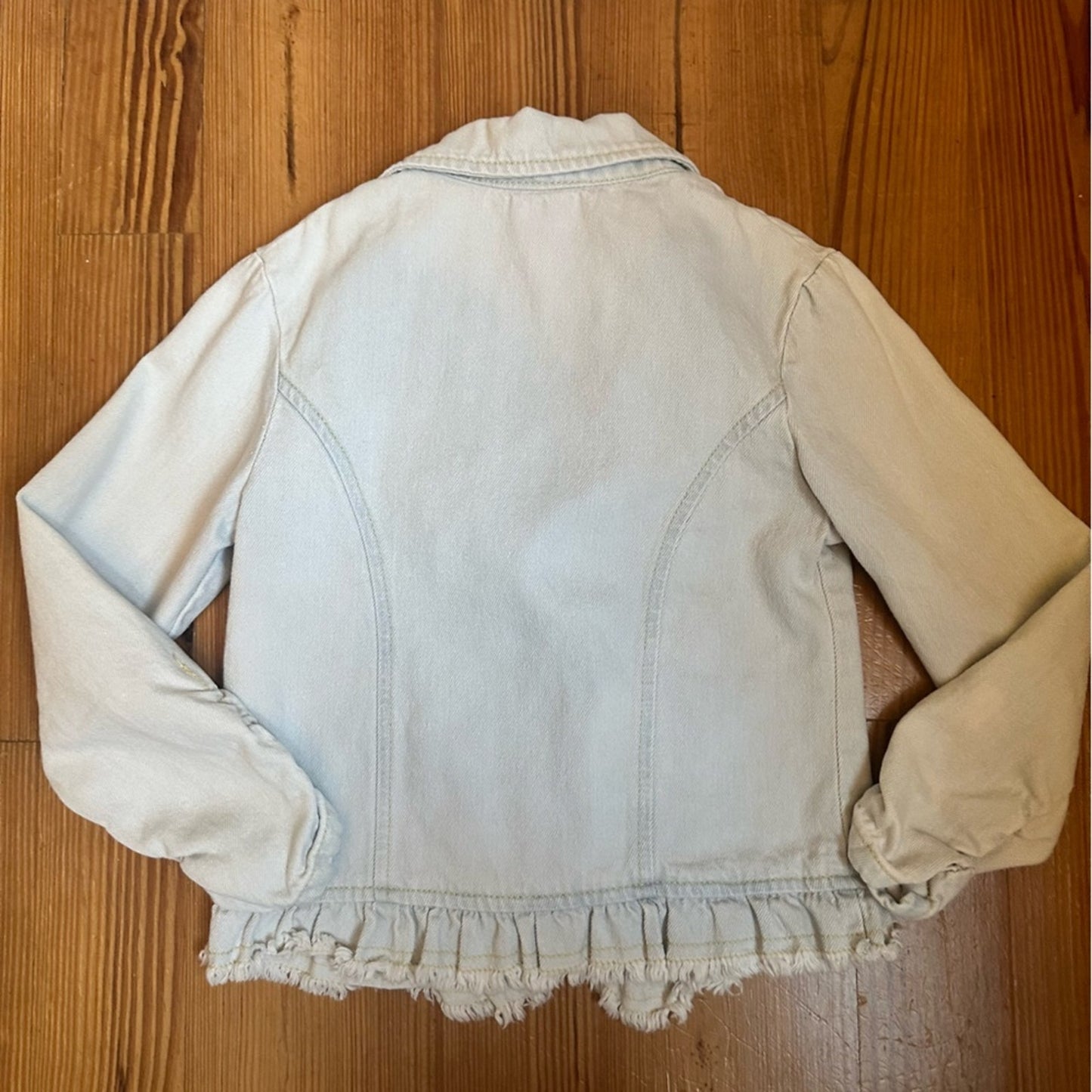 Disney light wash collar jean jacket SIZE M