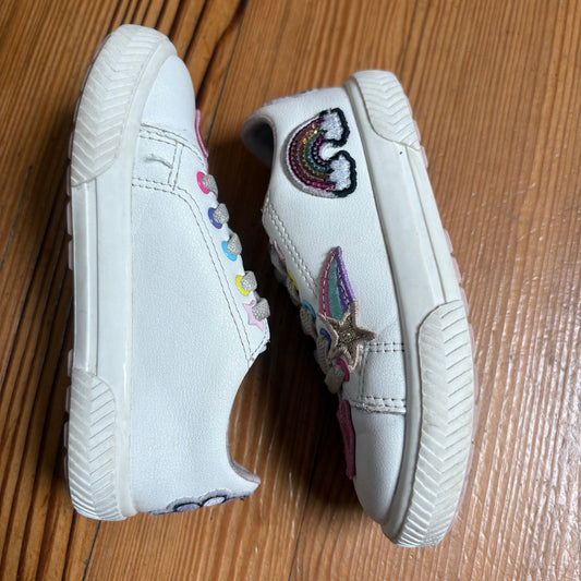 Wonder Nation white leather heart rainbow patch low top sneakers SIZE 8