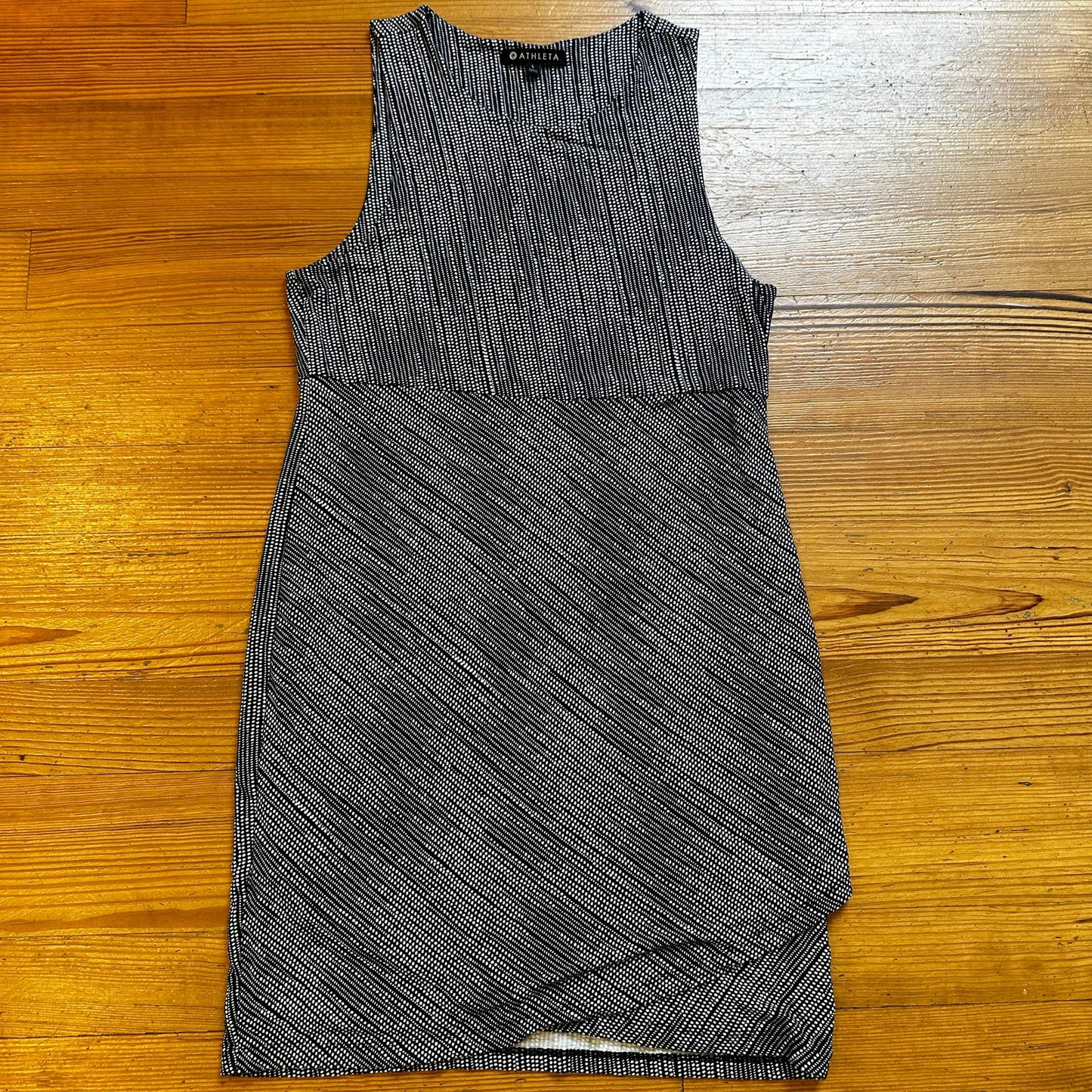 Athleta black white pattern sleeveless midi dress SIZE L