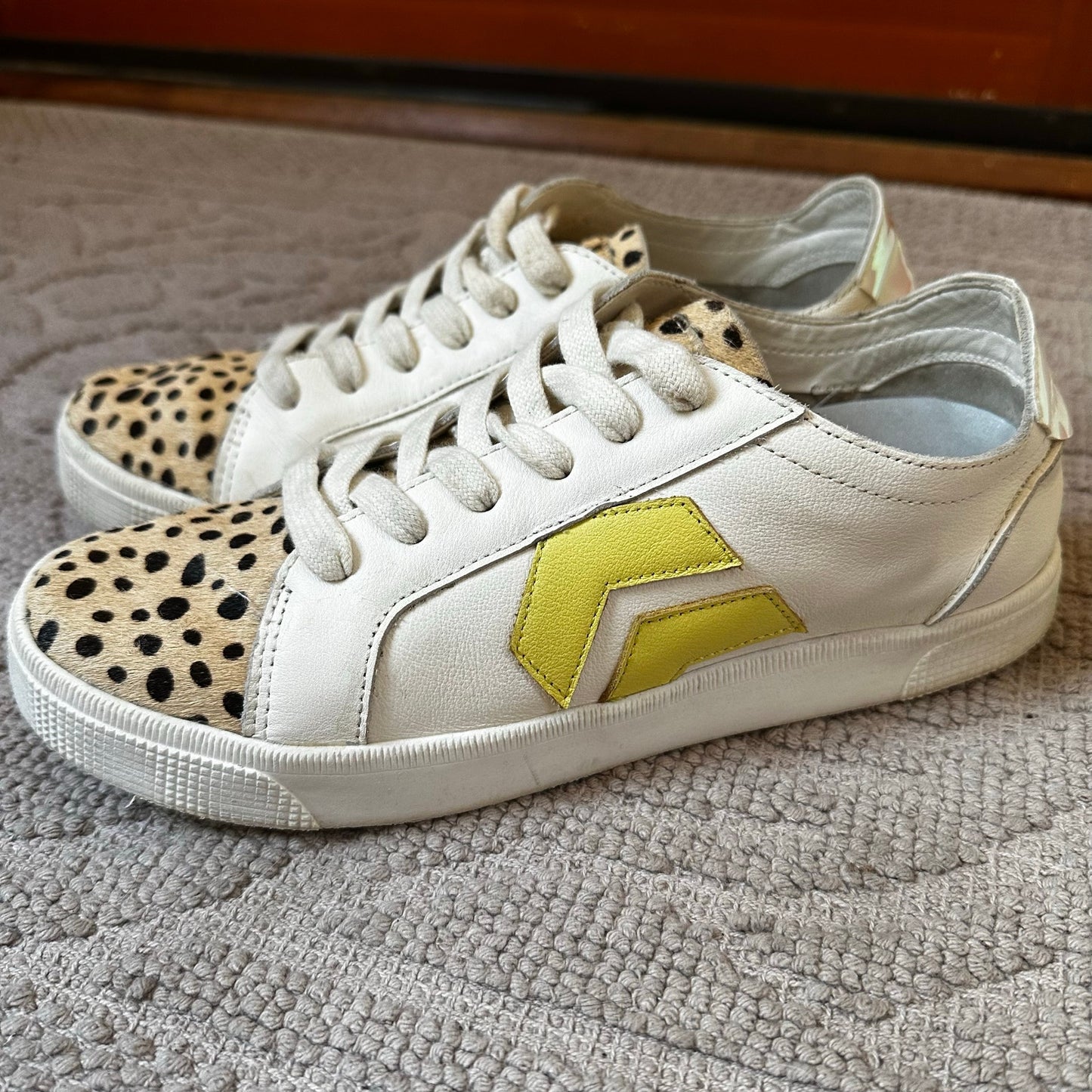 Dolce Vita Zaga mixed media white leather low top sneakers SIZE 7.5