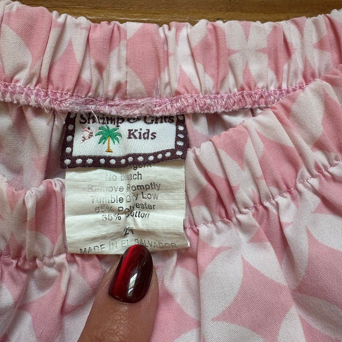 Shrimp & Grits Kids pink geometric ruffle trim girls shorts SIZE 2T