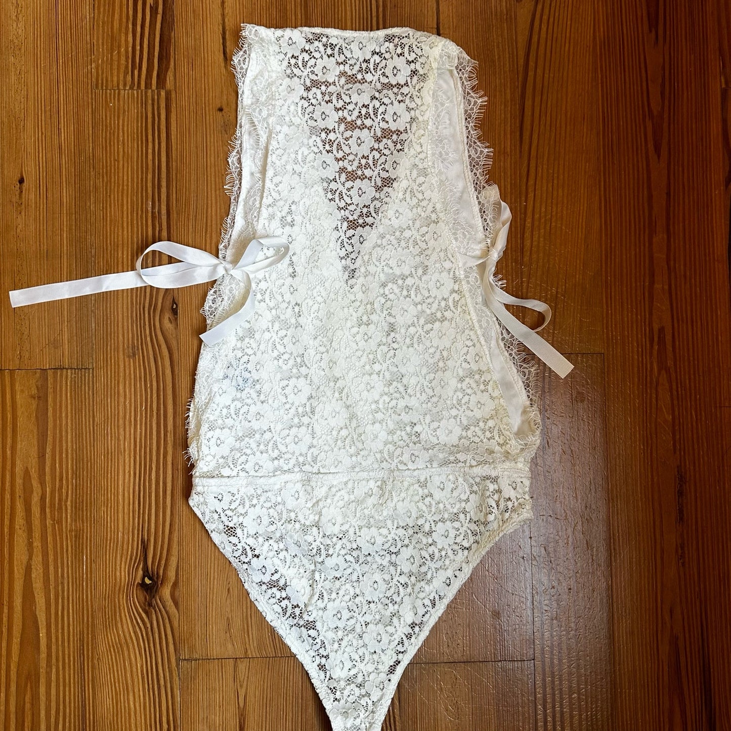 Iris white lace deep V tie sides wedding bodysuit lingerie SIZE M