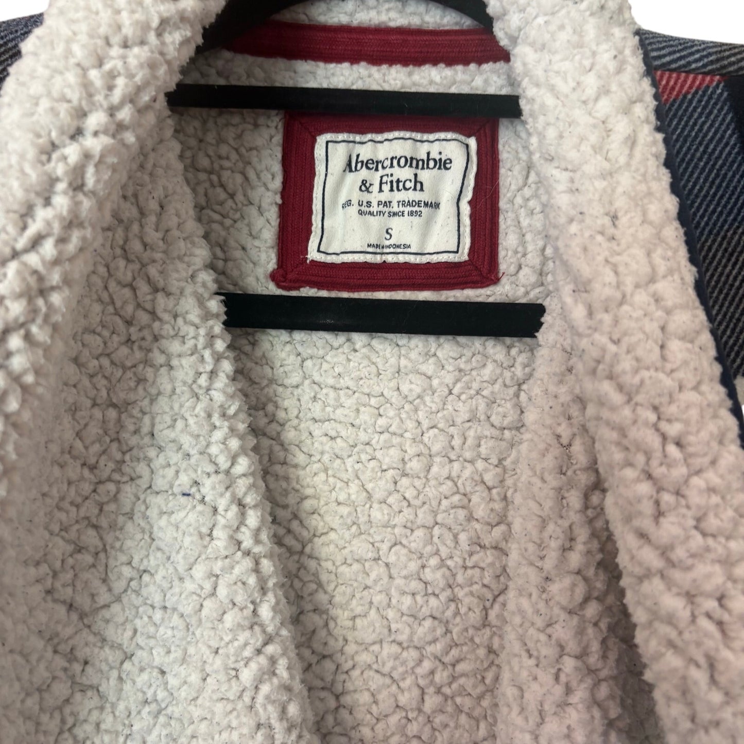 Abercrombie & Fitch womens oversized buffalo plaid sherpa jacket SIZE S