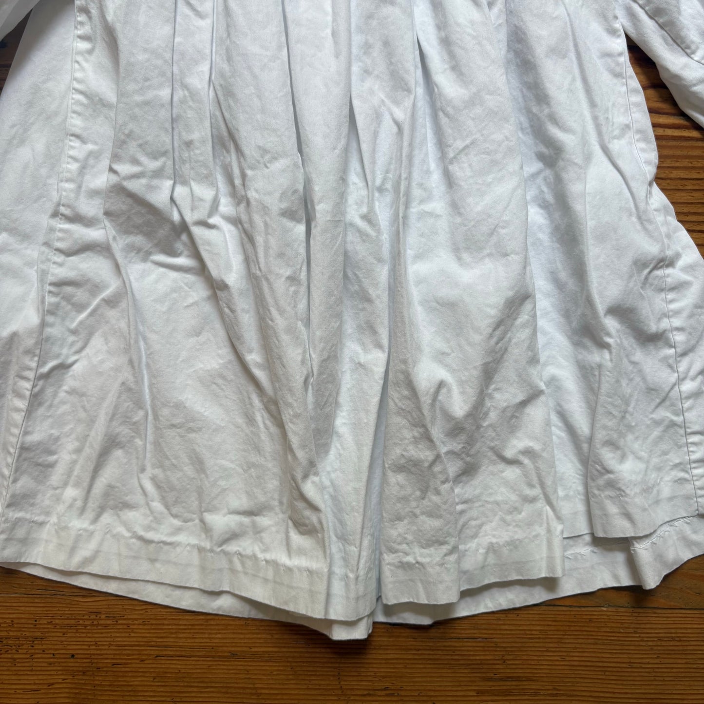 Shrimp & Grits Kids white cotton red smocked long sleeve shirt SIZE 7