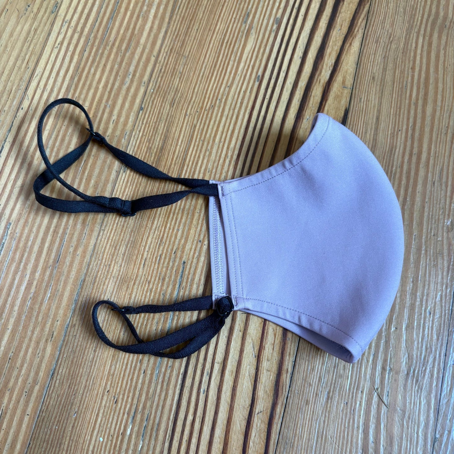 Lululemon light purple adjustable face mask SIZE OS