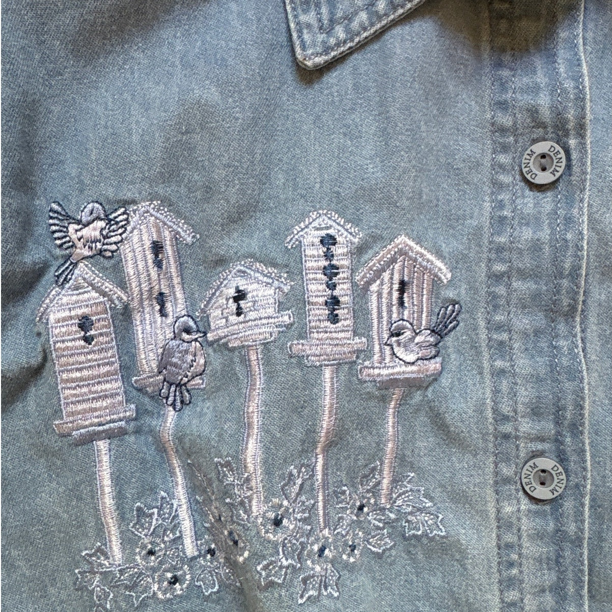 Passion light blue denim birdhouses bird embroidered button up shirt SIZE L