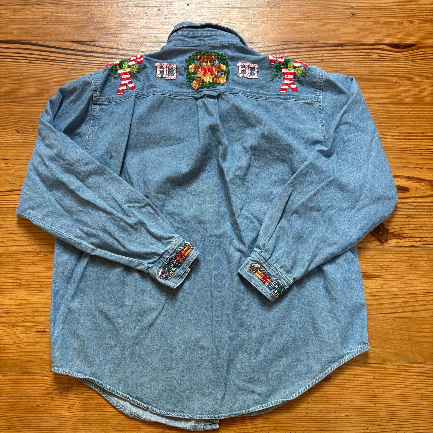Vintage long sleeve cotton jean Christmas embroidery needlepoint shirt SIZE L