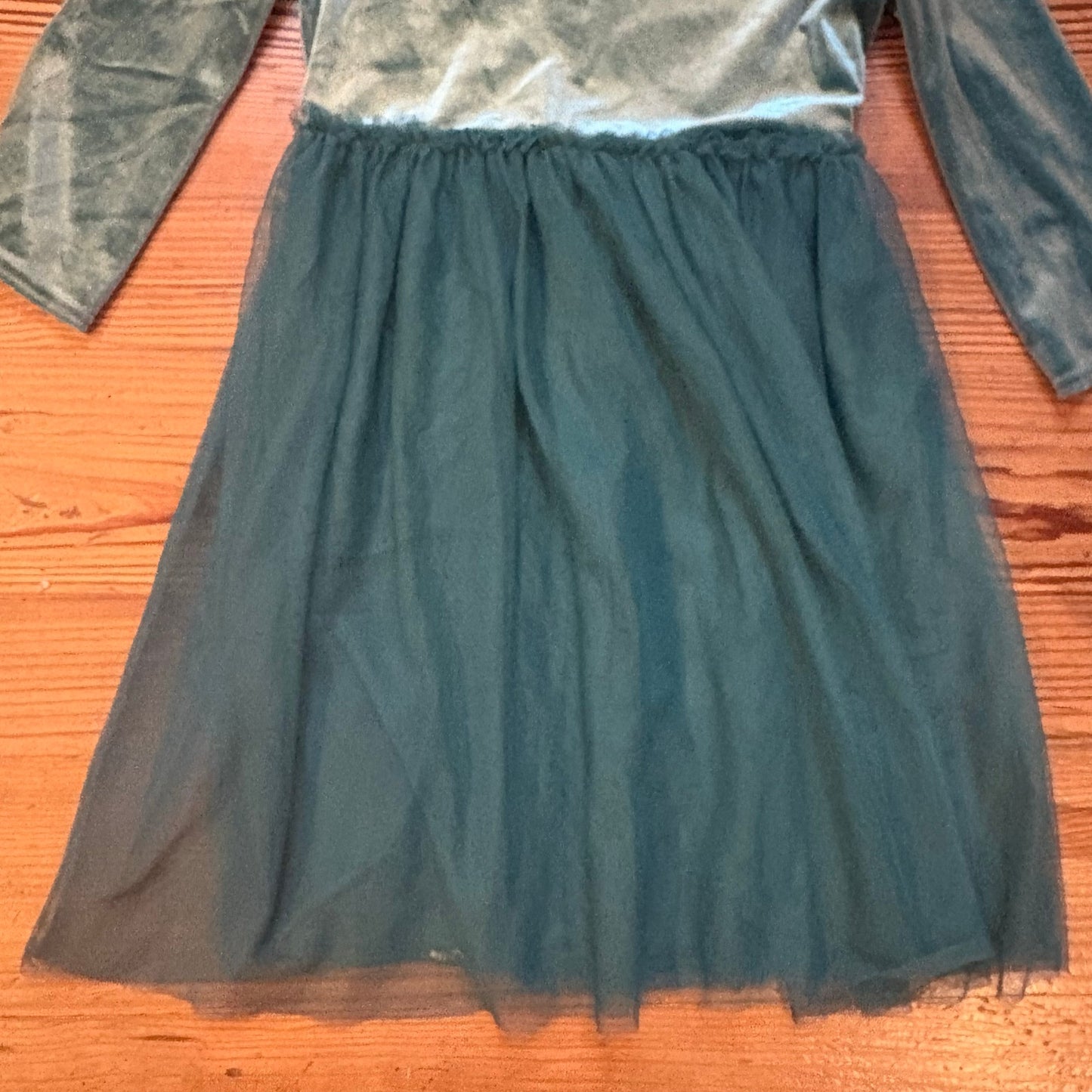 Wonder Nation green velvet long sleeve tulle bottom dress SIZE M