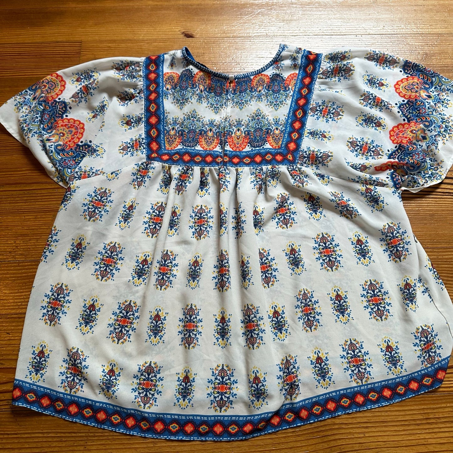 Flying Tomato white blue flutter sleeve boho shirt SIZE L