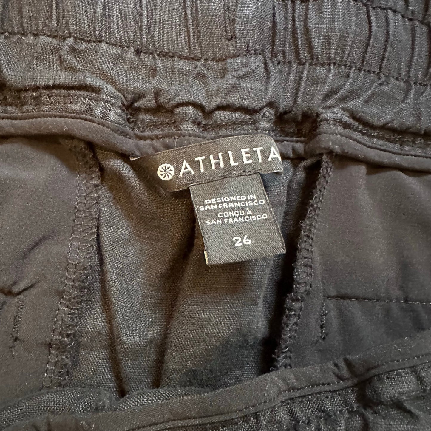 Athleta black elastic waistband linen cargo plus shorts SIZE 26