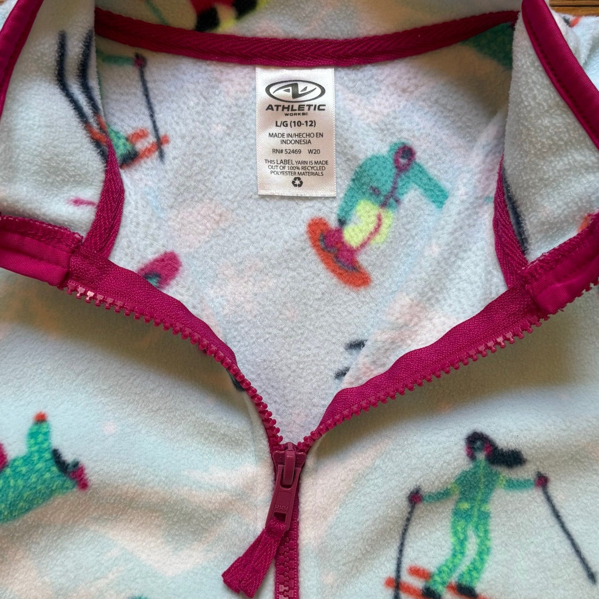 Athletic Essentials light blue skiing winter fleece quarter zip sweater SIZE L