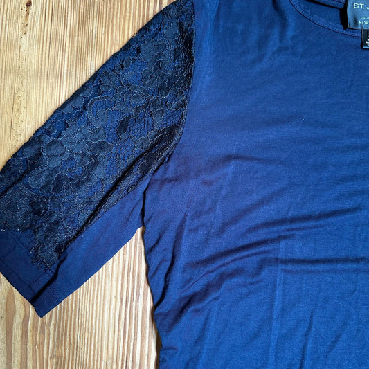 St. John navy black lace quarter sleeve shirt SIZE M
