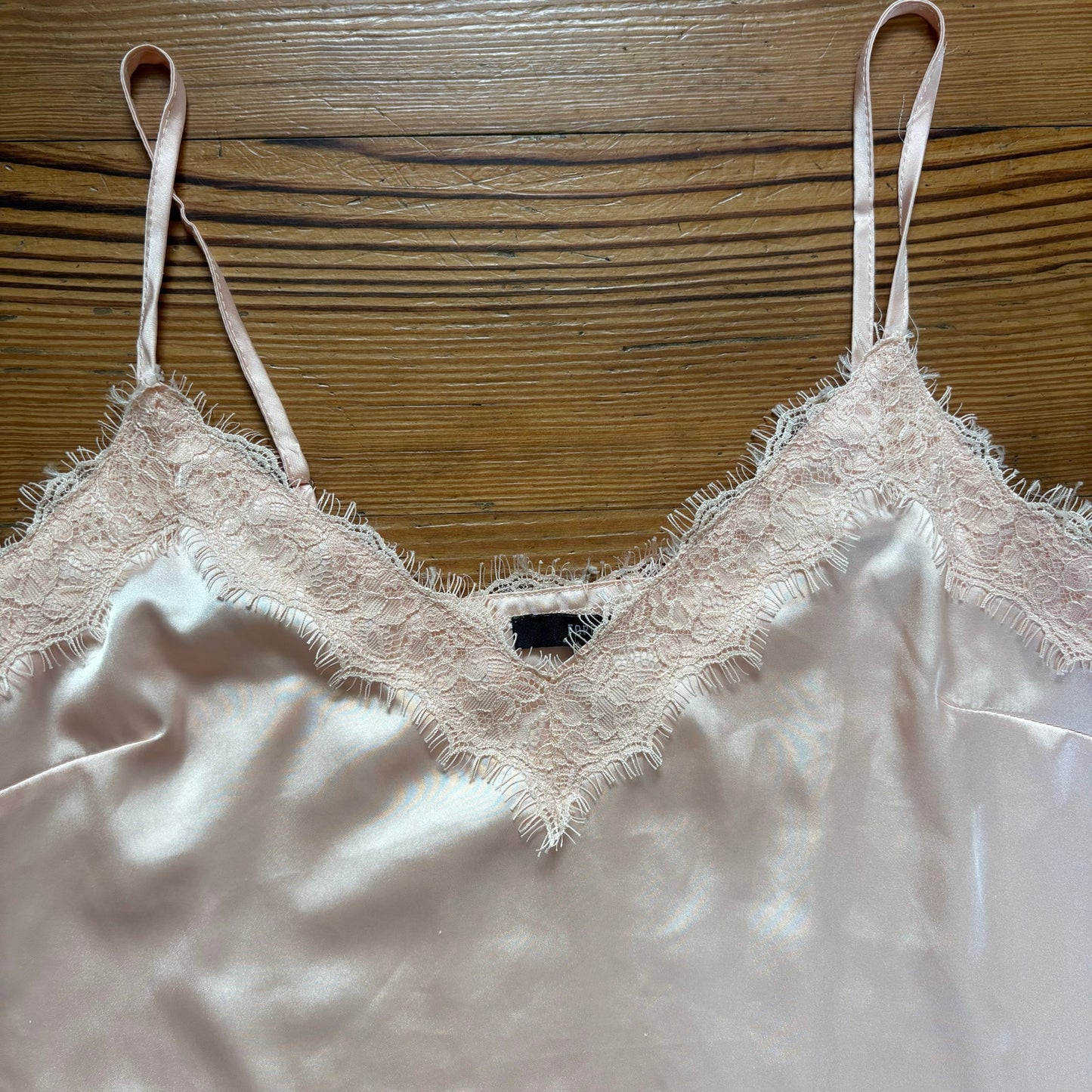 Forever 21 light pink lace neckline cami shirt SIZE S