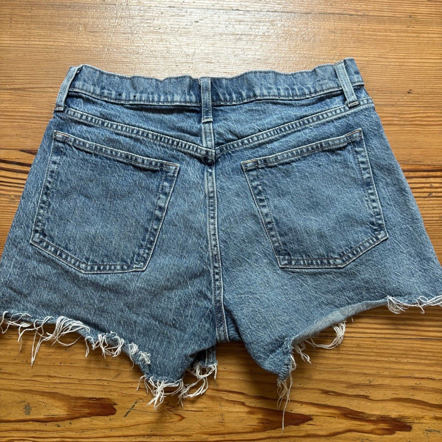 Gap dark blue high rise distressed cheeky cut off button fly short SIZE 8