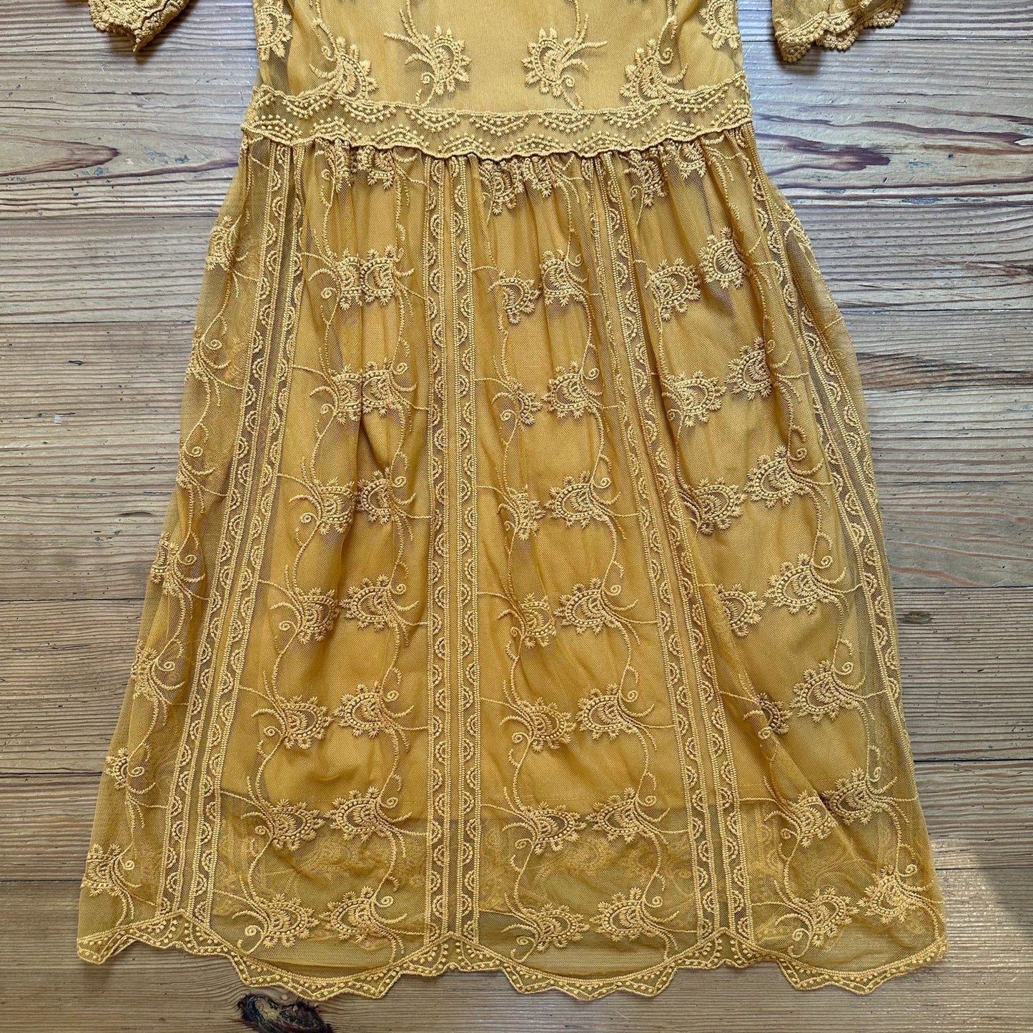 Xhilaration yellow lace overlay short sleeve midi dress SIZE M