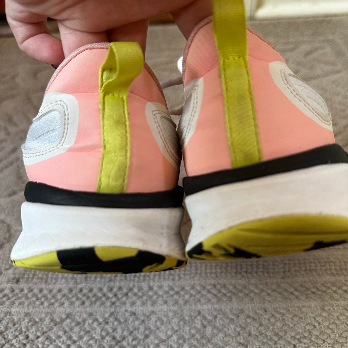 Ryka Myriad white lightweight fabric walking sneaker SIZE 8M