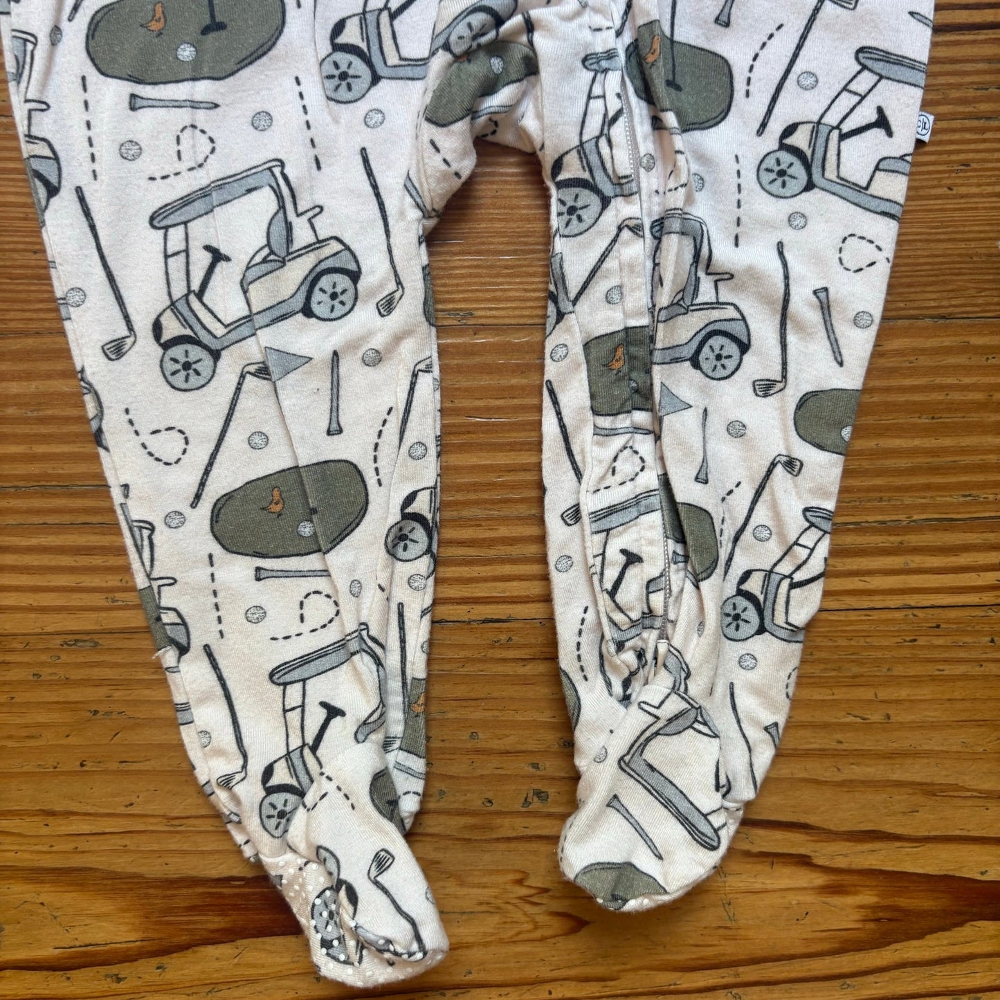 Caden Lane cream golf graphic full zip bamboo footed baby pajamas SIZE 3-6M