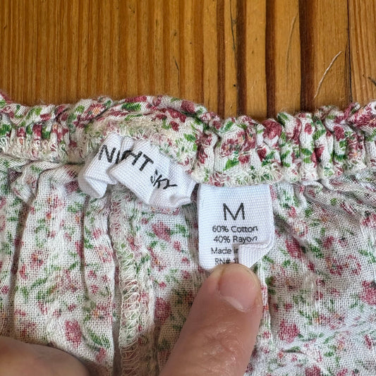 Midnight Sky white rose floral cottage cropped long sleeve tassel shirt SIZE M