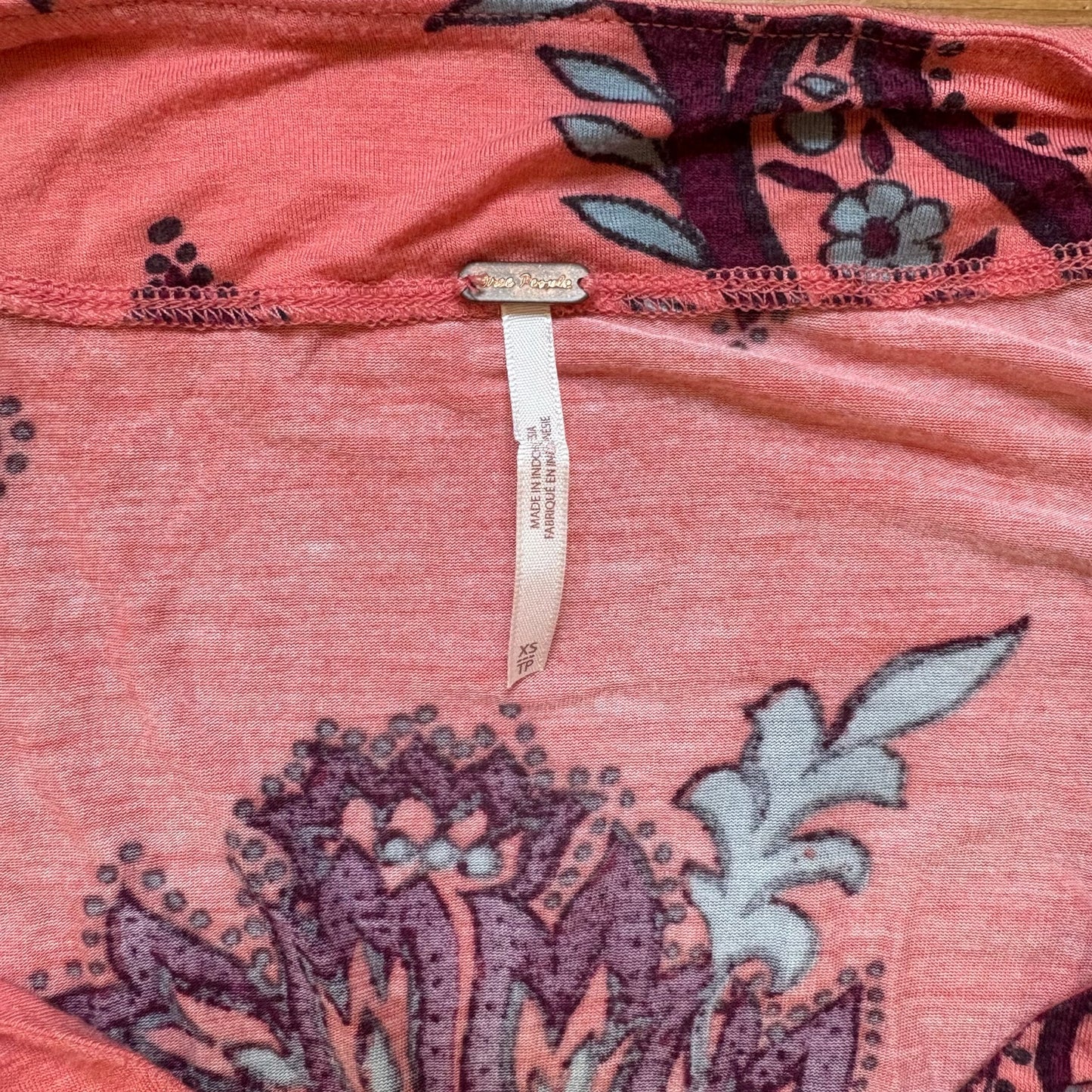 Free People pink floral flutter sleeve plunge neckline boho top SIZE XS