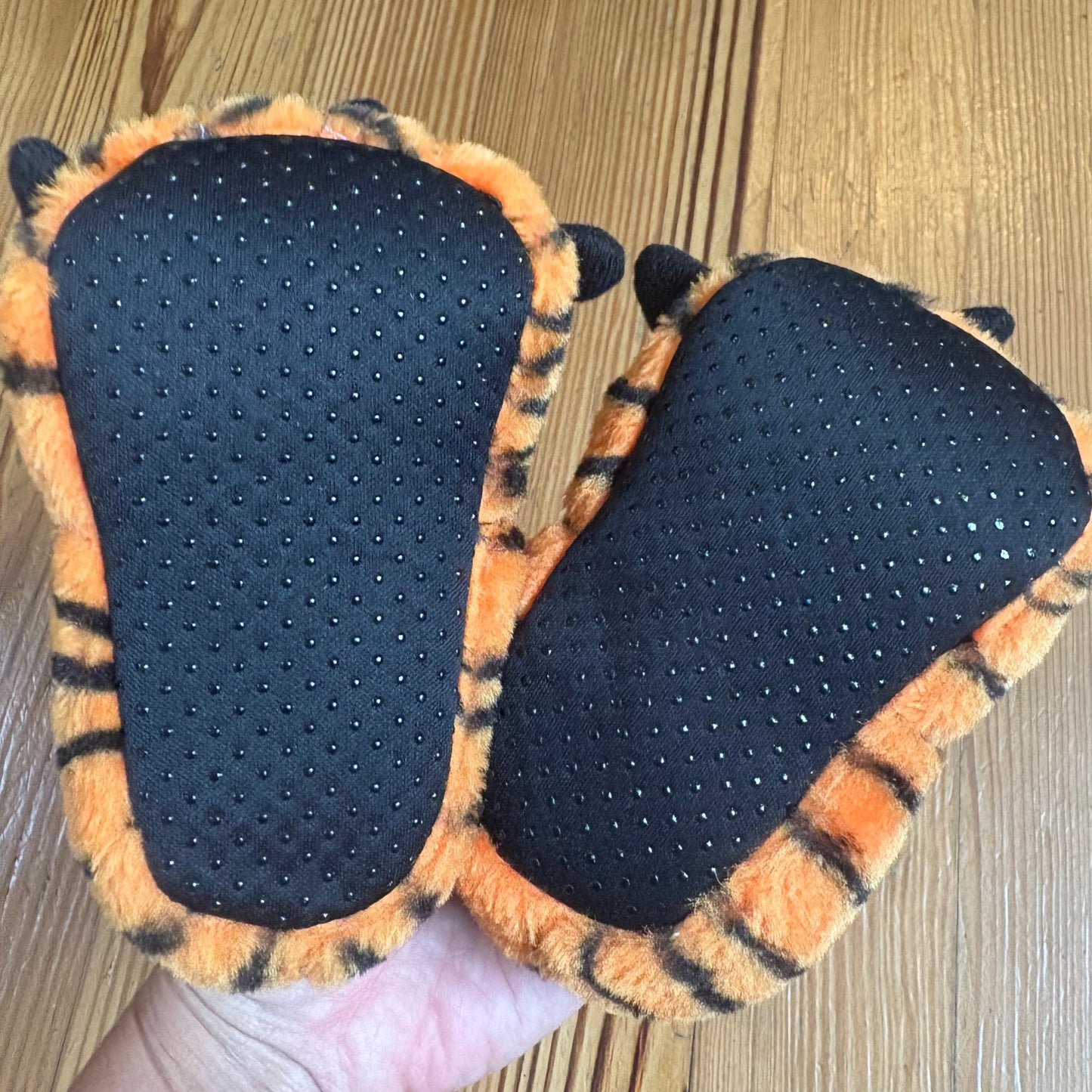 Tiger orange black striped print soft toddler slippers SIZE 5