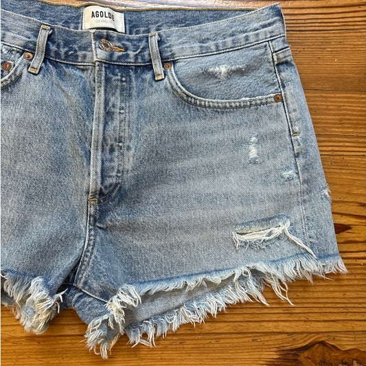 AGOLDE medium wash slightly distressed cut off jean shorts SIZE 29