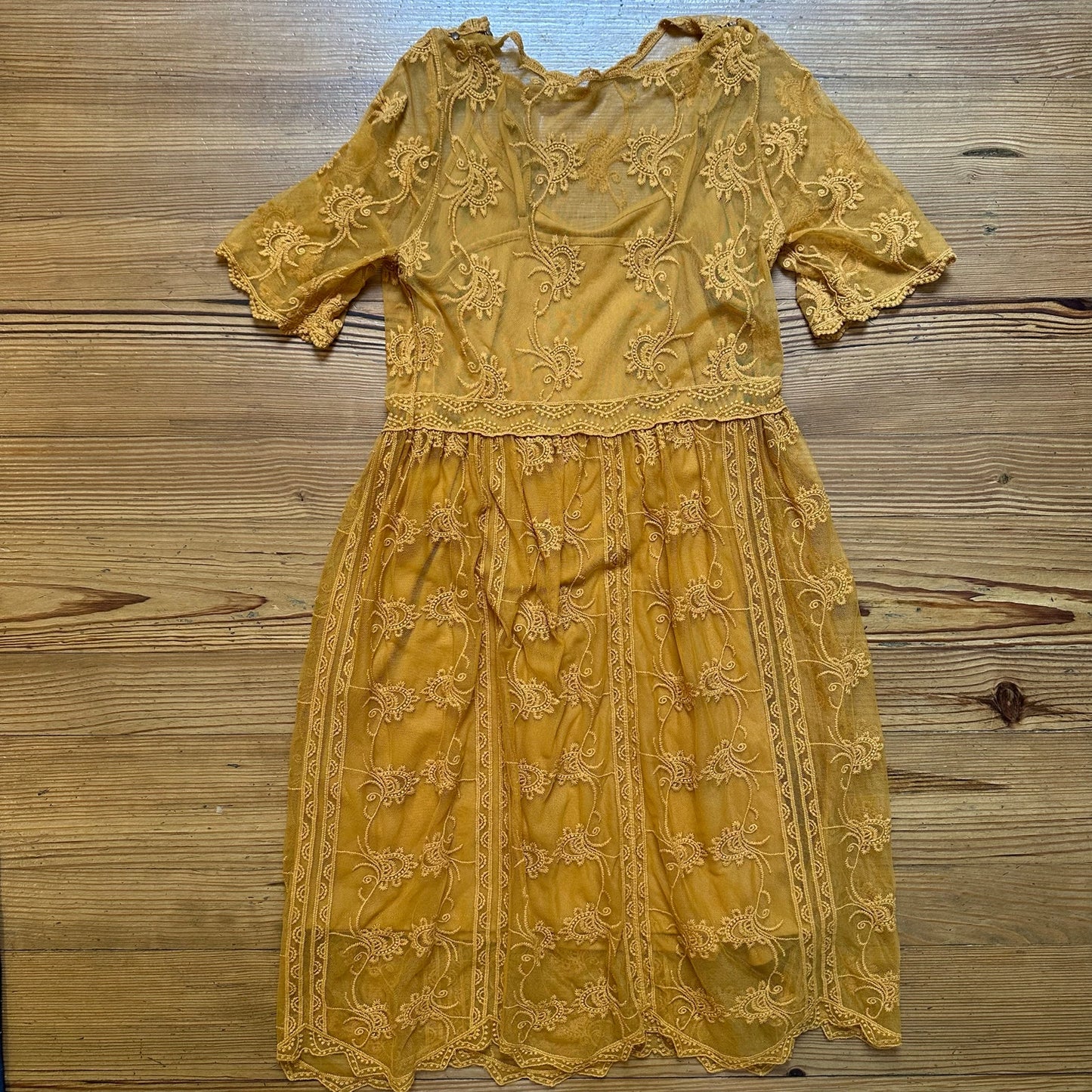 Xhilaration yellow lace overlay short sleeve midi dress SIZE M
