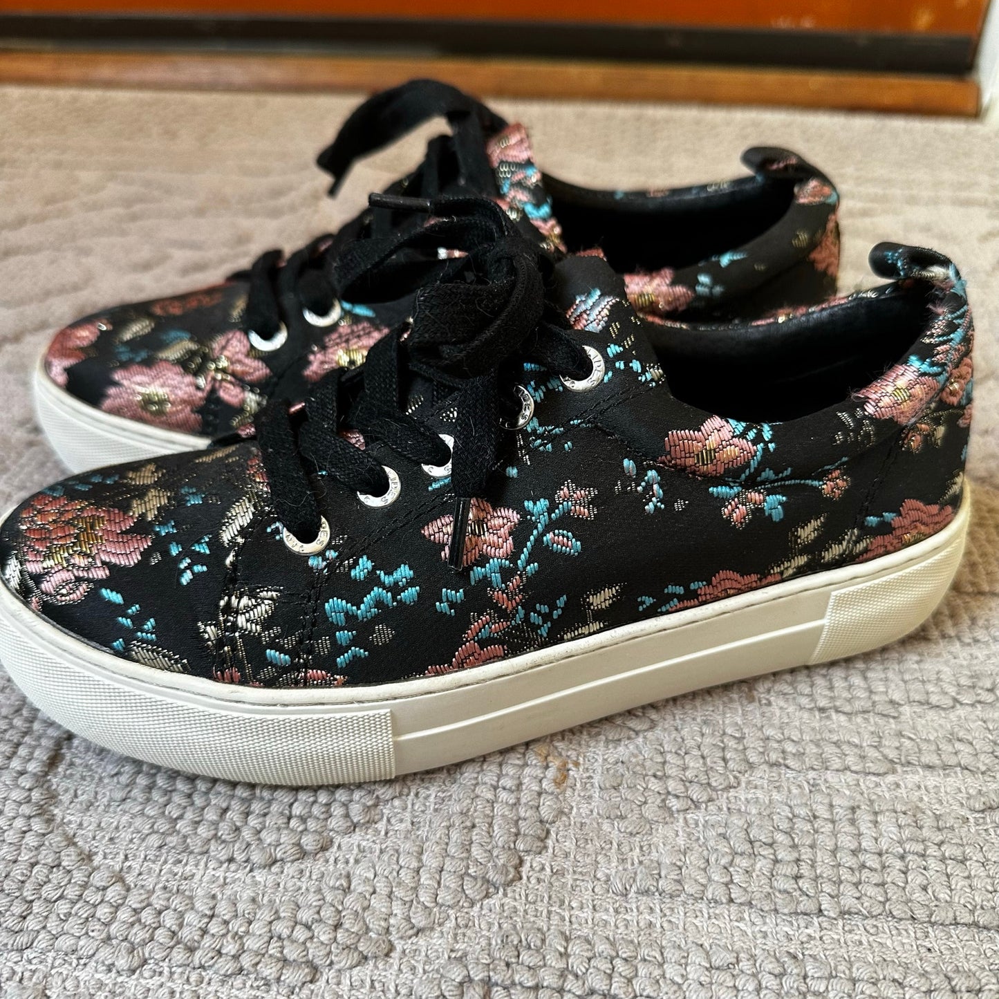 J/Slides Anthropologie black floral low top platform sneakers SIZE 6