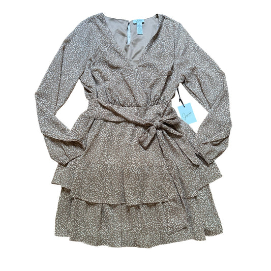 NWT Japna beige spotted ruffle plunge neckline long sleeve tiered dress SIZE L
