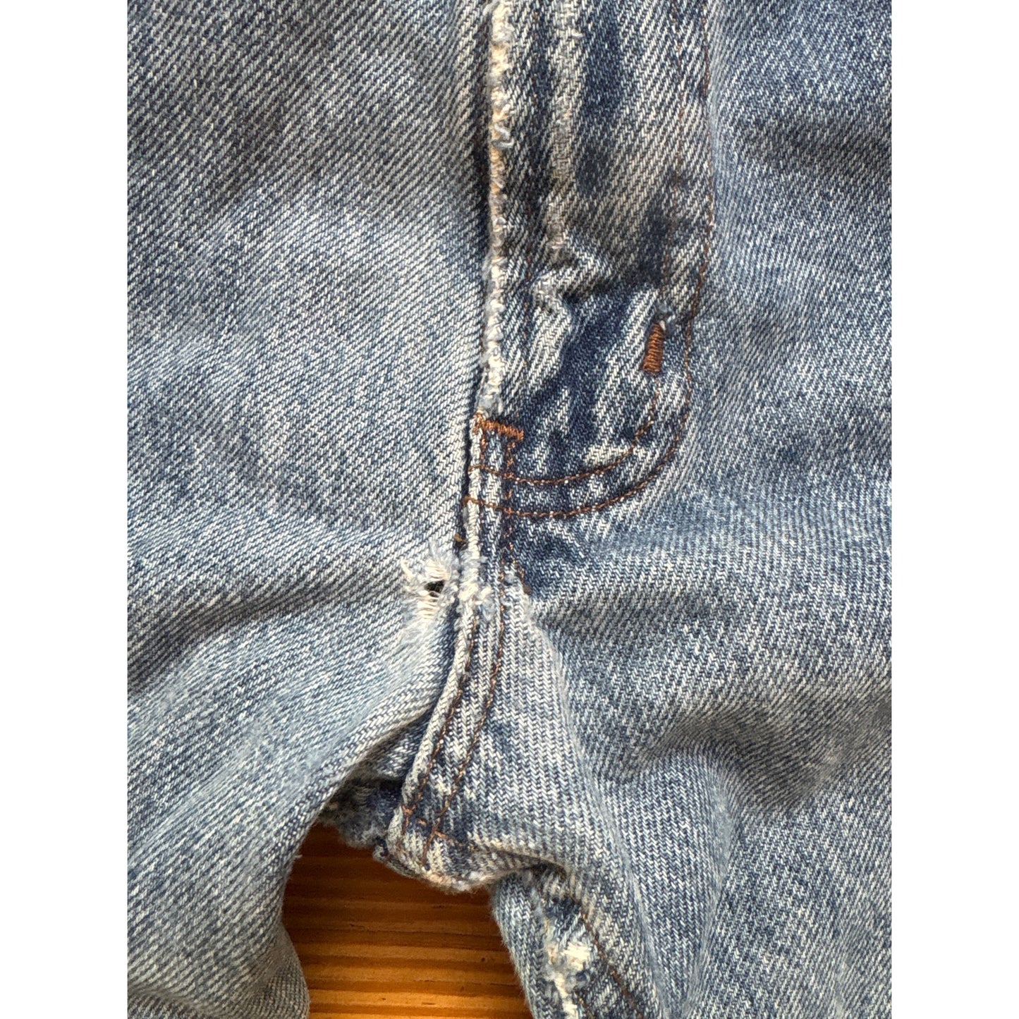 Harley Davidson medium wash straight leg mens jeans SIZE 31X30
