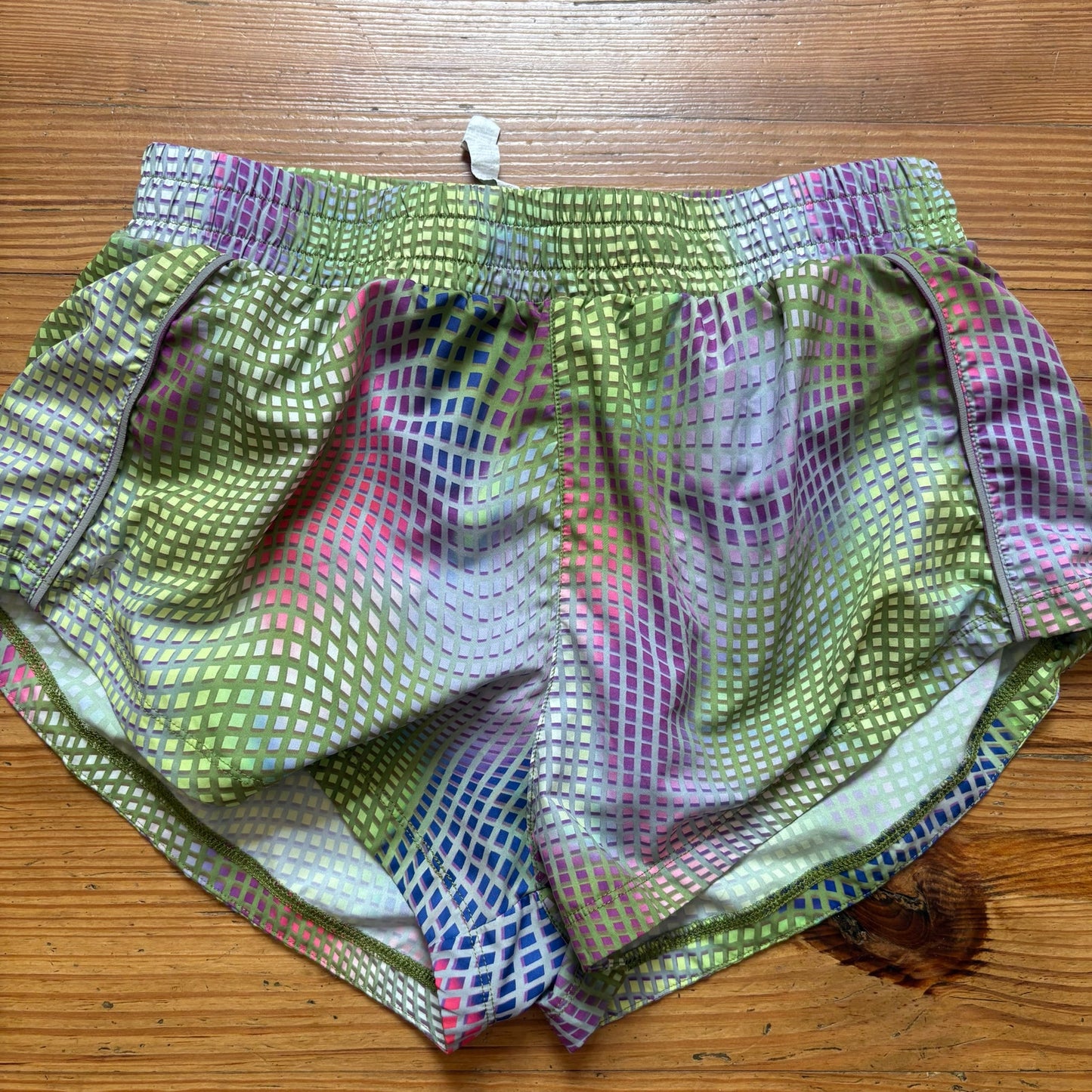 Fabletics green purple geometric lined running active shorts SIZE M