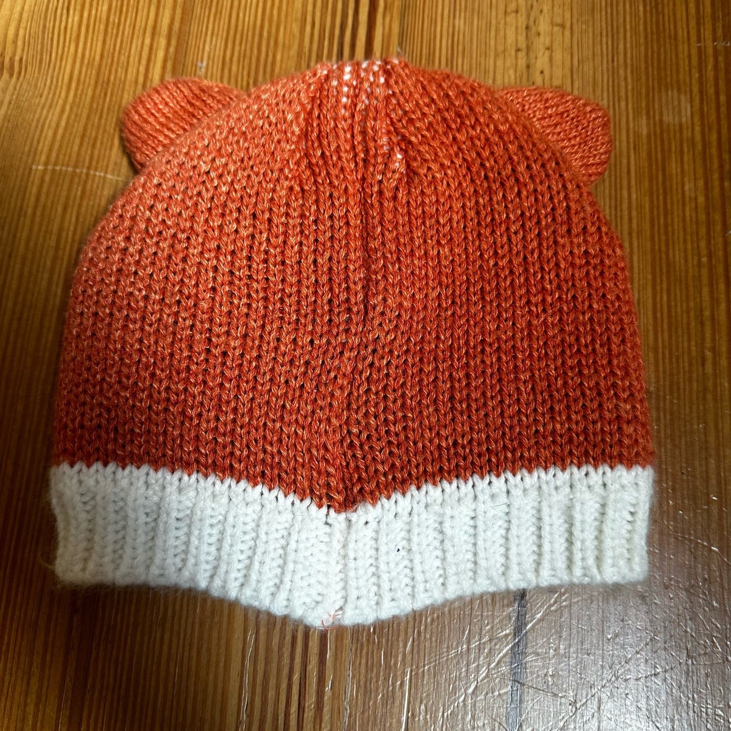 Carters orange tiger knit beanie SIZE 0-9M