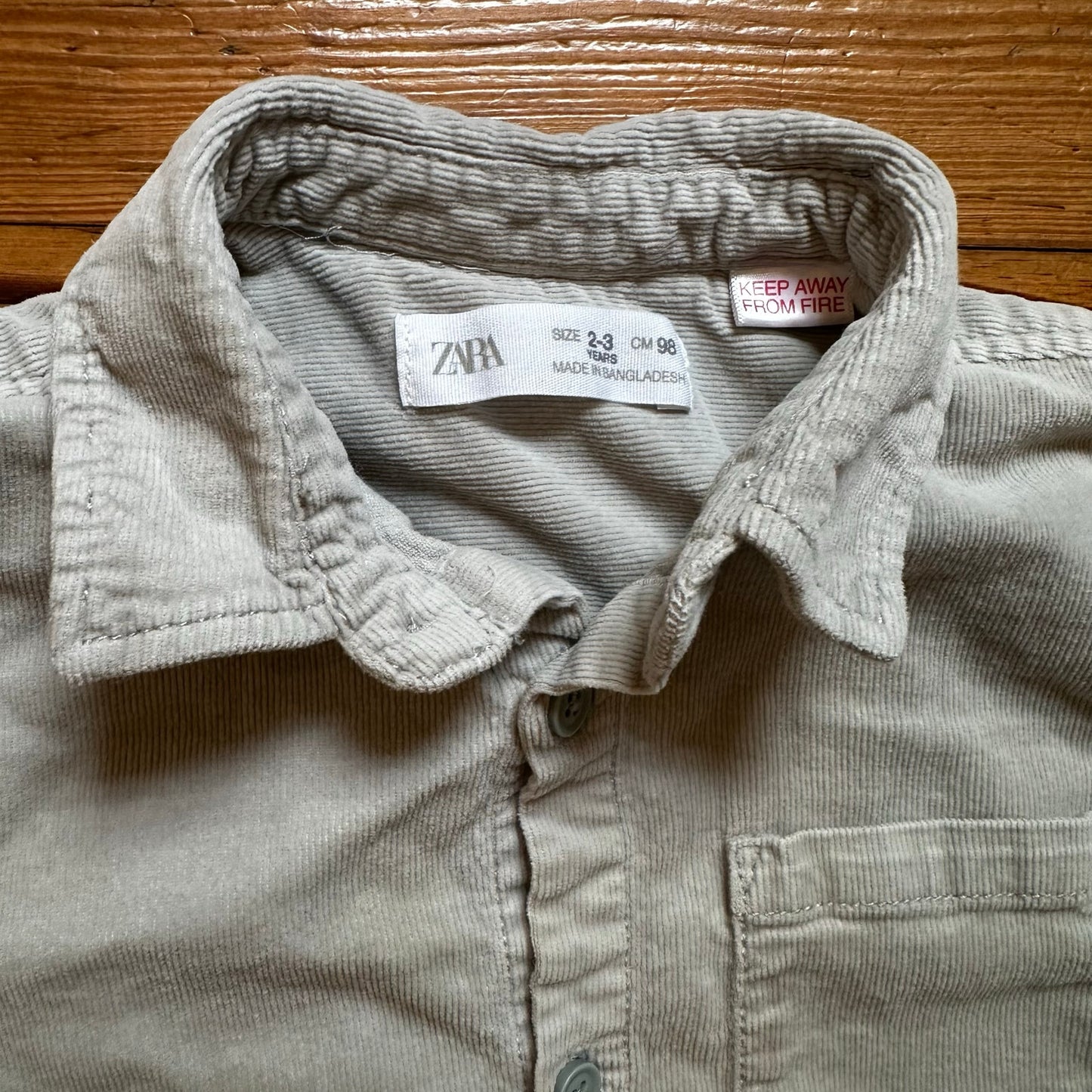 Zara neutral green corduroy long sleeve button up shirt SIZE 2