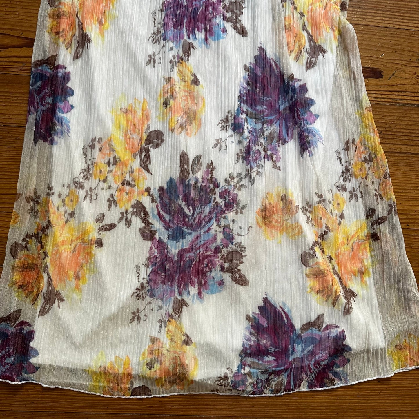 C established 1946 white floral silver threaded pleated shift dress SIZE M