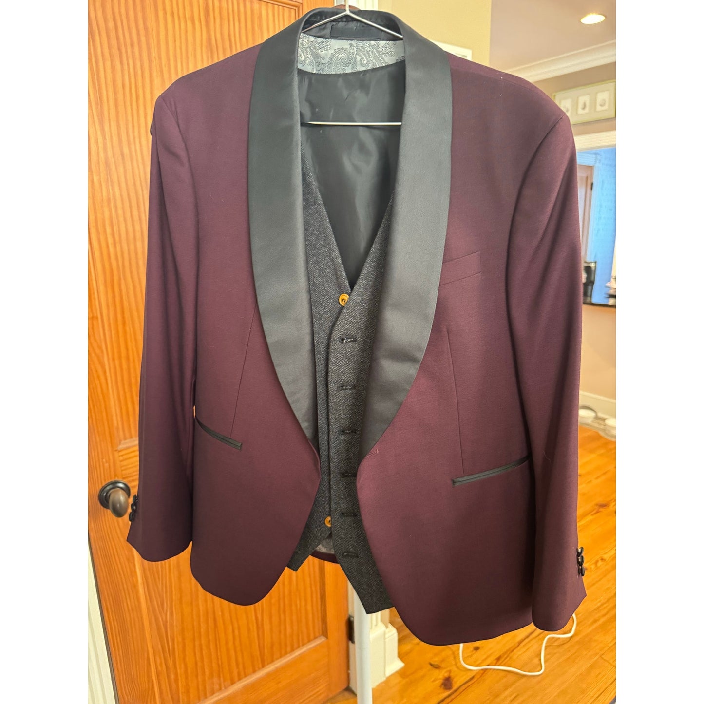 Hockerty Custom Suit with vest 38 S - NWOT