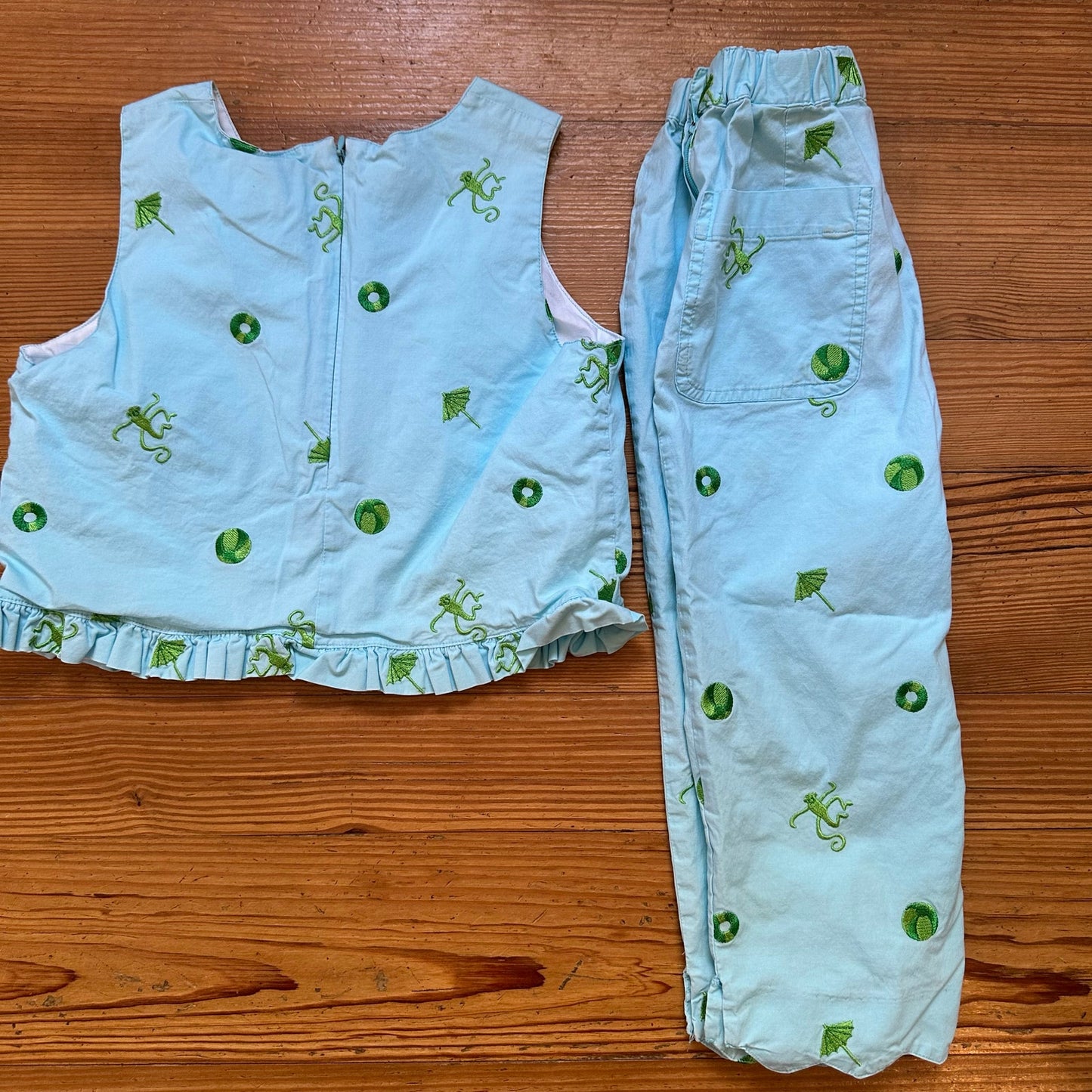 Lilly Pulitzer vintage light blue monkey embroidered cropped top pant set SIZE 10