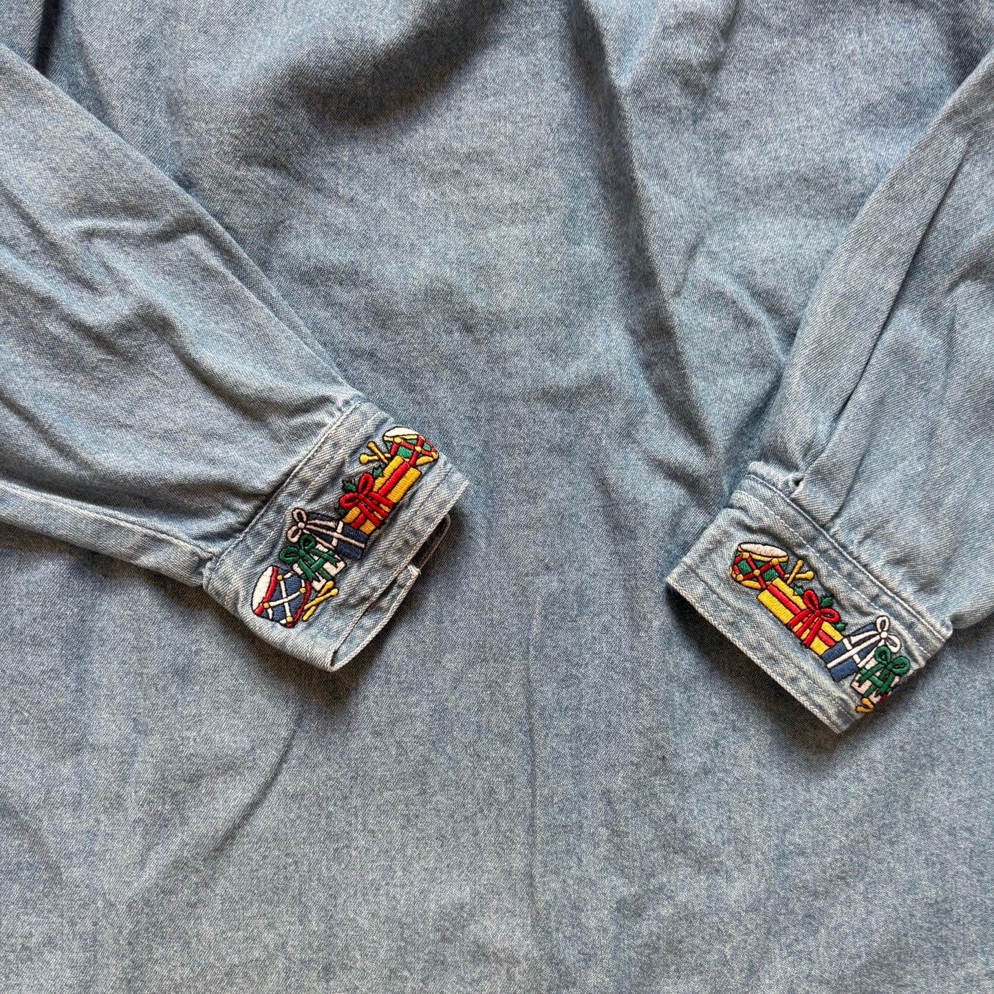 Vintage long sleeve cotton jean Christmas embroidery needlepoint shirt SIZE L