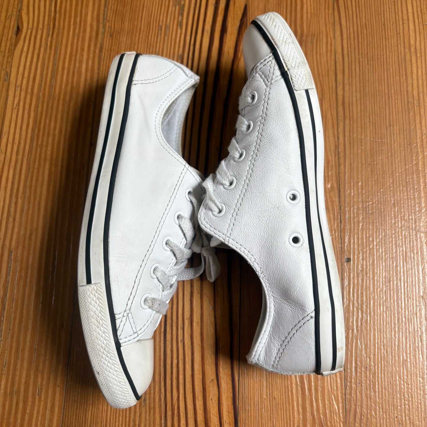 Converse All Star white leather low top womens sneakers SIZE 7