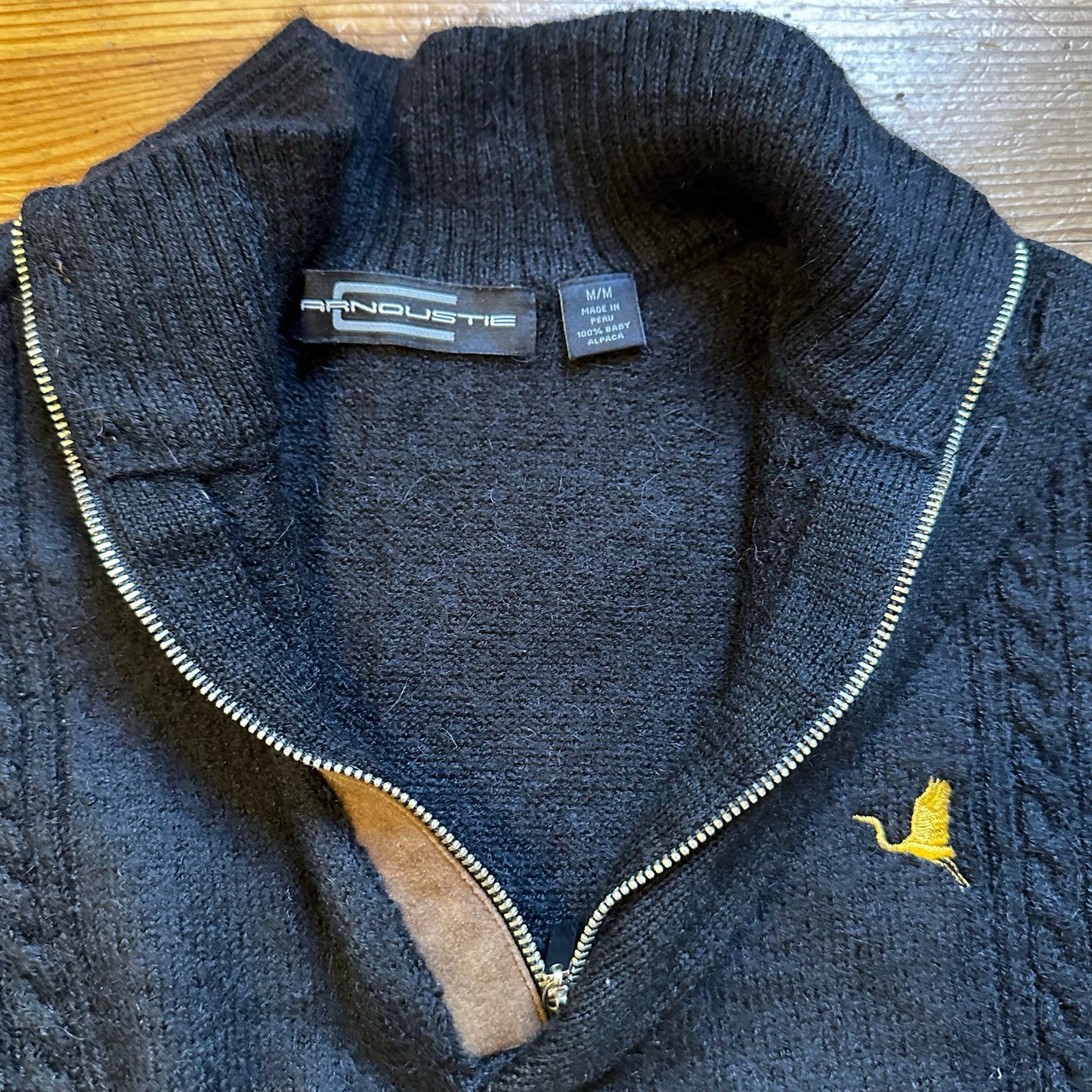 Carnoustie black baby alpaca quarter zip pullover sweater SIZE M
