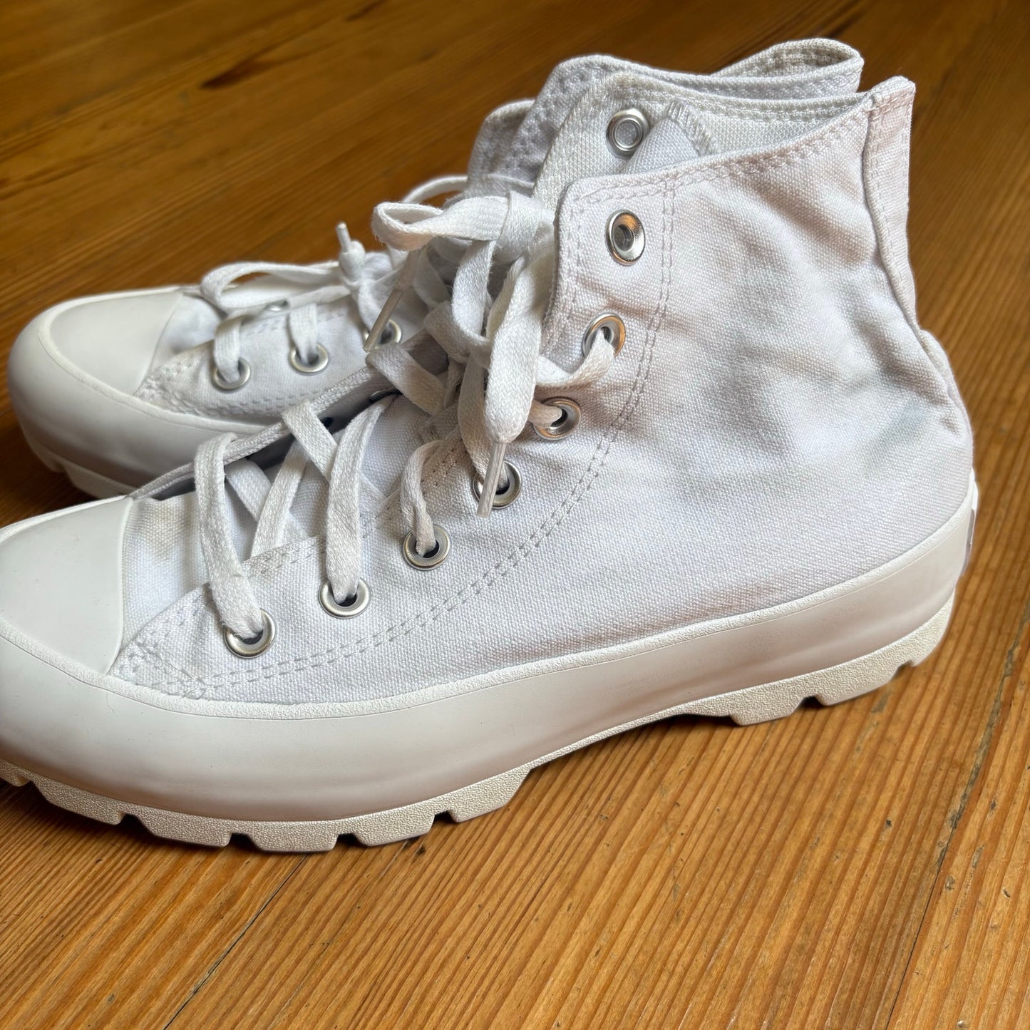 Converse All Star Chuck Taylor white lugged sole sneaker SIZE 8