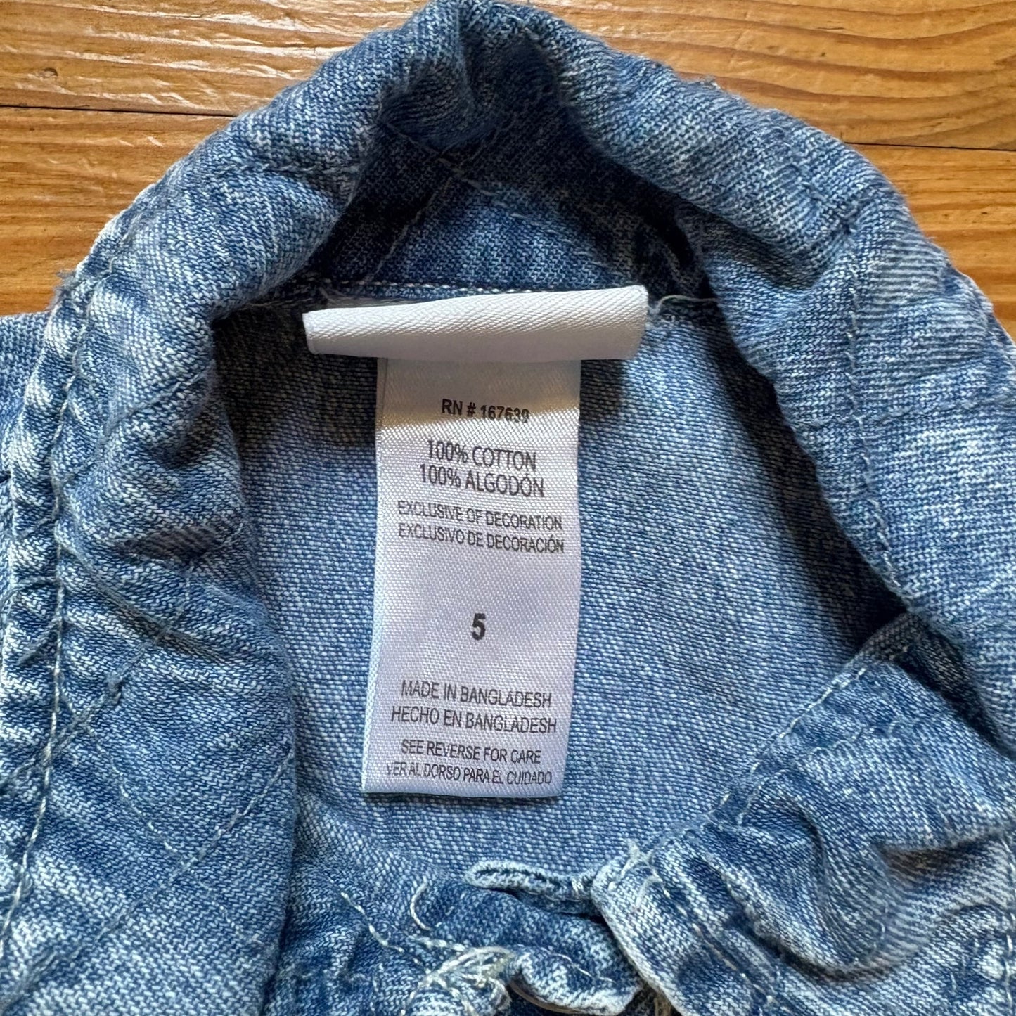 Little Lass medium wash embroidered heart cropped ruffle trim jean jacket SIZE 5