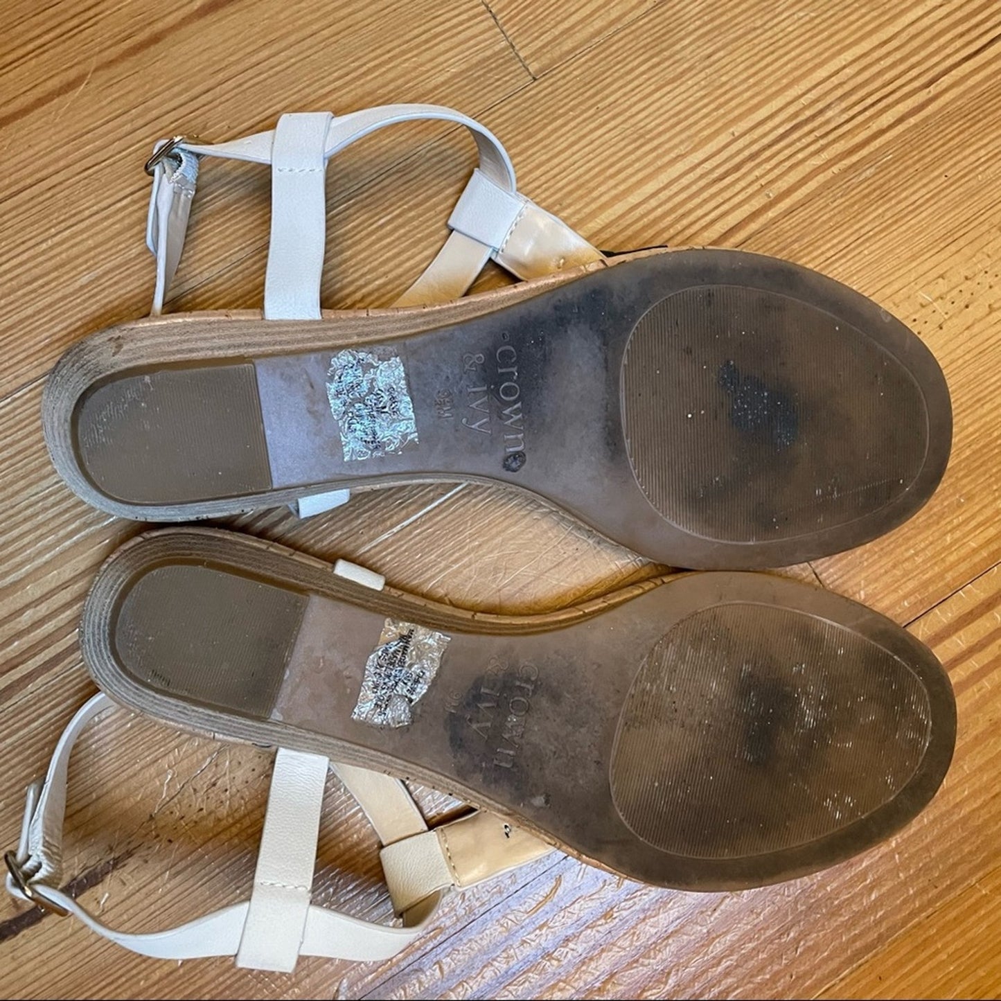 Crown & Ivy beige leather navy tassel wedge thong sandal SIZE 9M