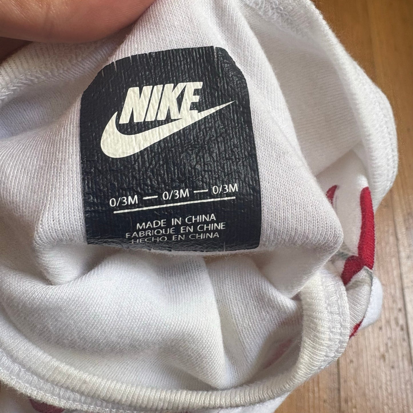 Nike white baseball logo short sleeve cotton one piece SIZE 0-3M