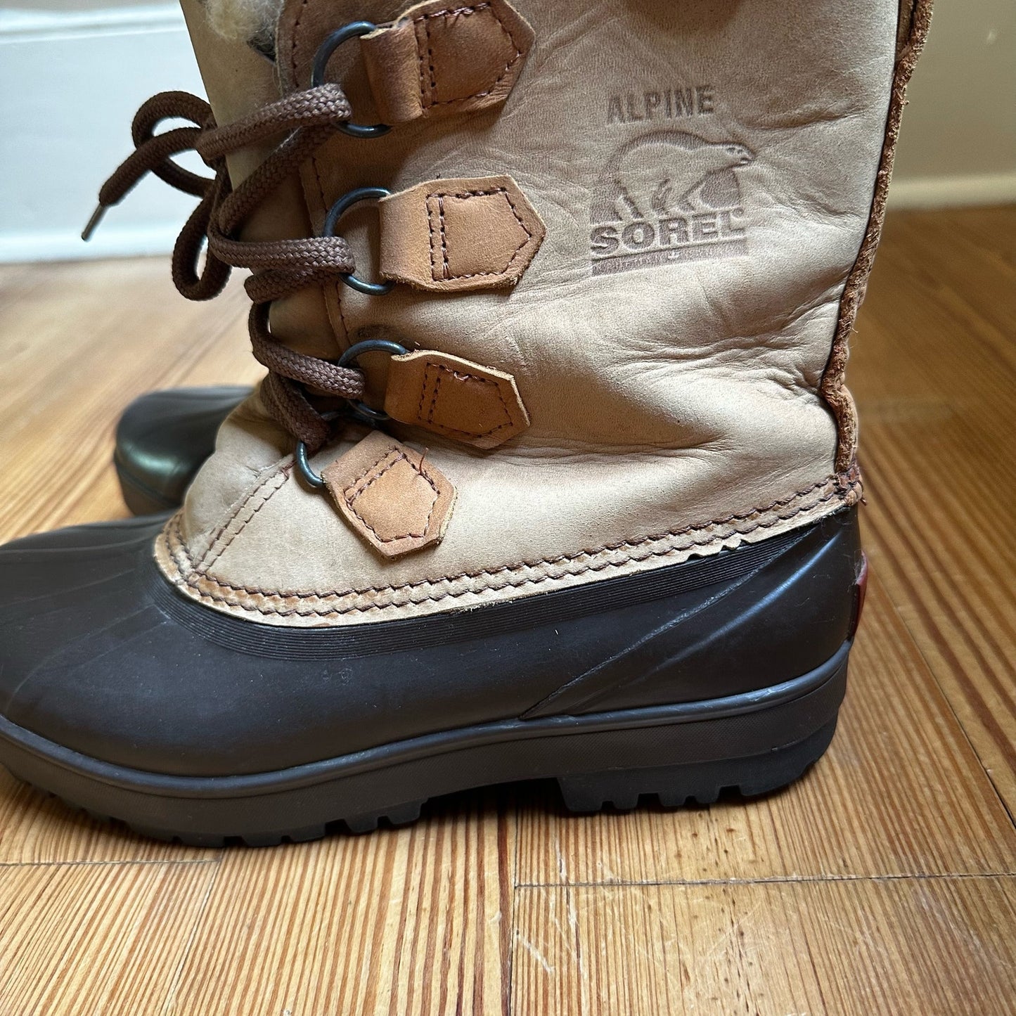 Sorel Alpine tan brown leather calf winter boot SIZE 7