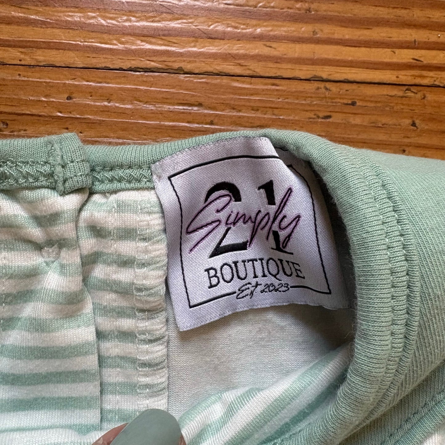 Simply 21 green white striped cross collar short sleeve boys shirt SIZE 2T