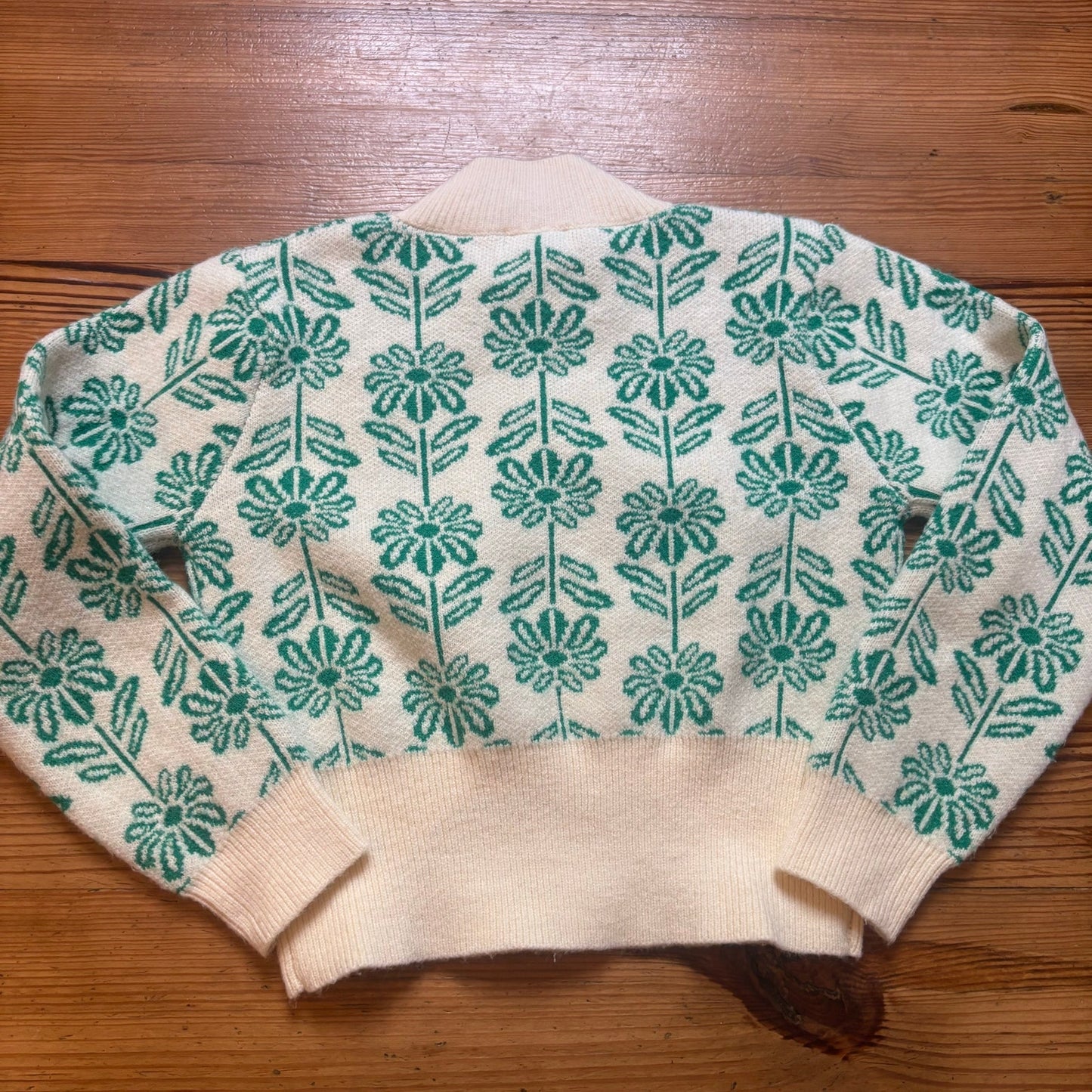 Merci green white floral mock neck cropped sweater SIZE S