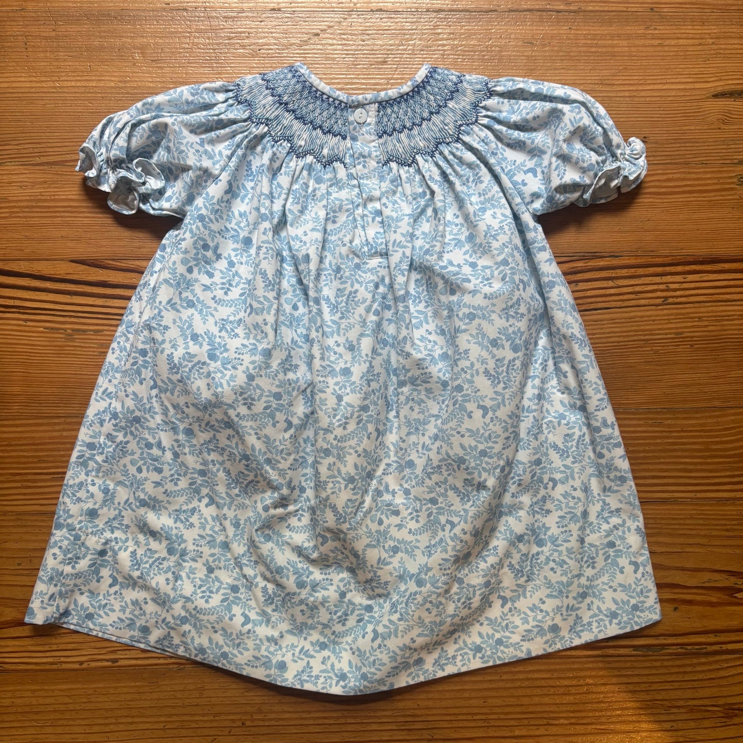 Sweet Dreams blue white toile smocked floral short sleeve dress SIZE 2T
