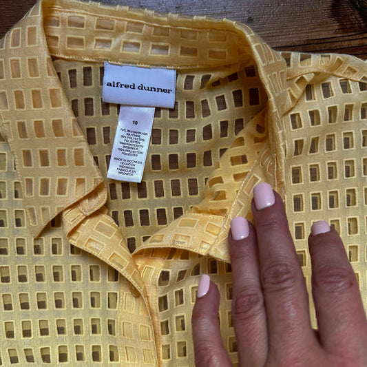 Alfred Dunner pastel yellow floral checked sheer button up shirt SIZE 10